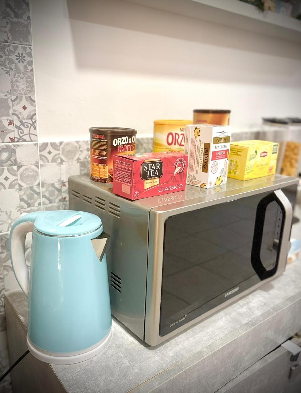 Rianna House B&B Napoli Bagian luar foto