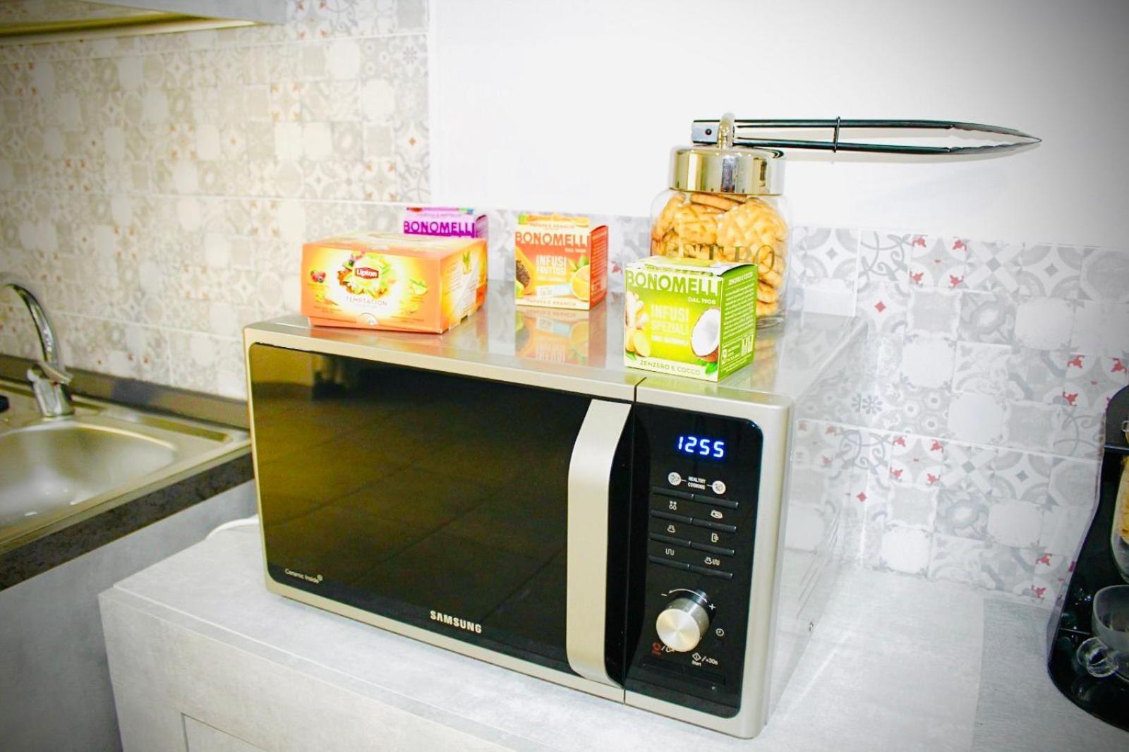 Rianna House B&B Napoli Bagian luar foto