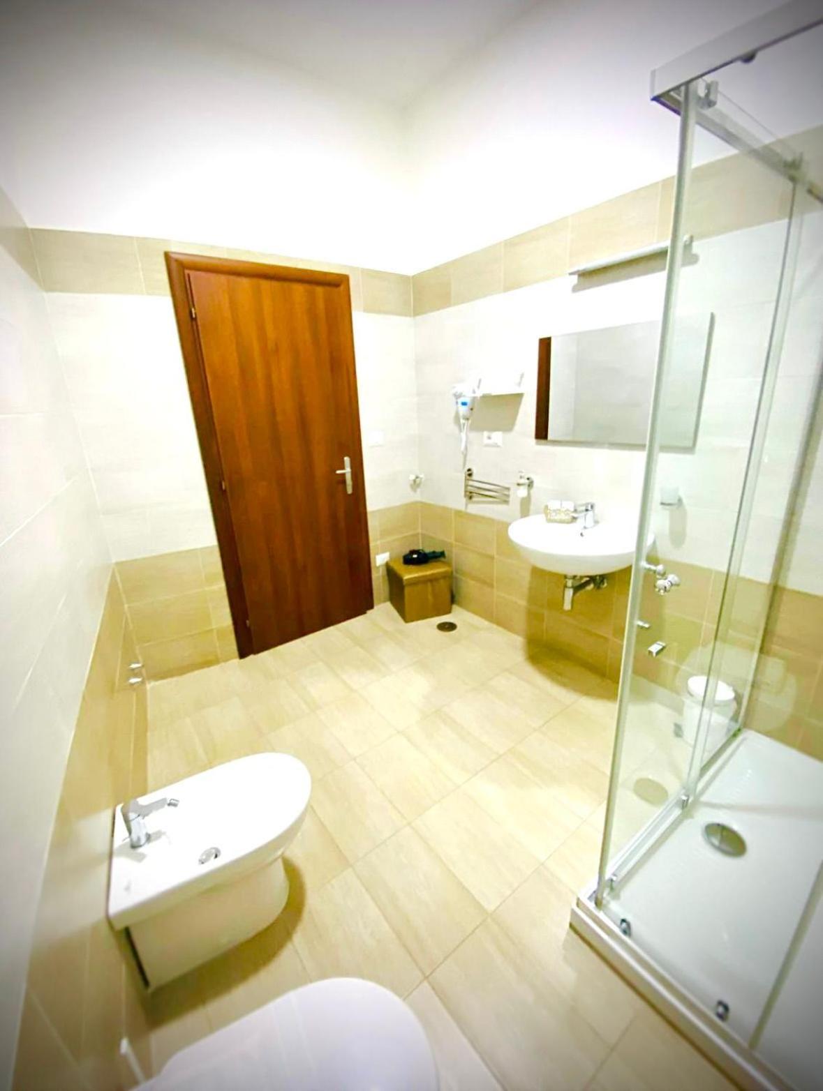 Rianna House B&B Napoli Bagian luar foto