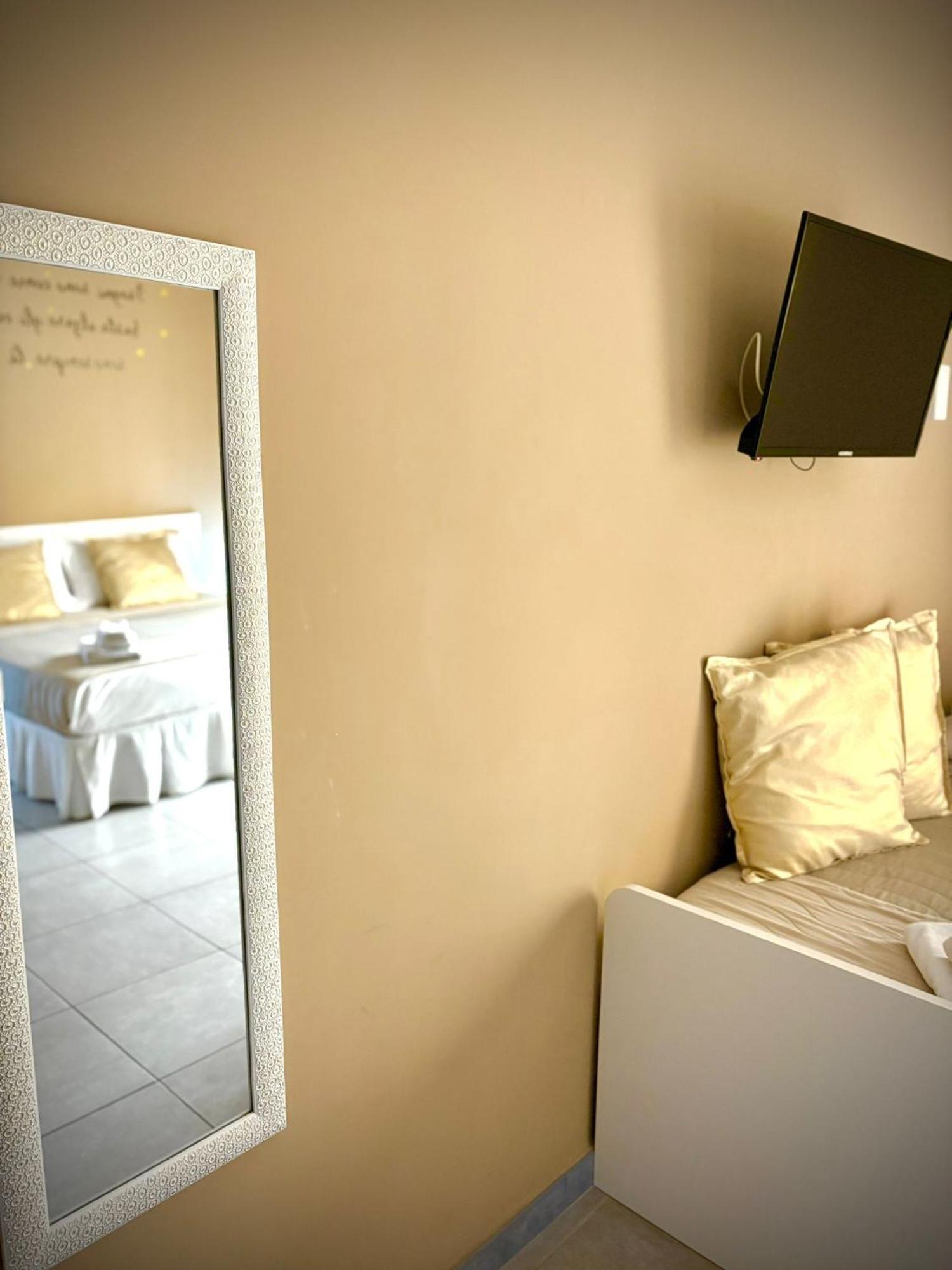 Rianna House B&B Napoli Bagian luar foto