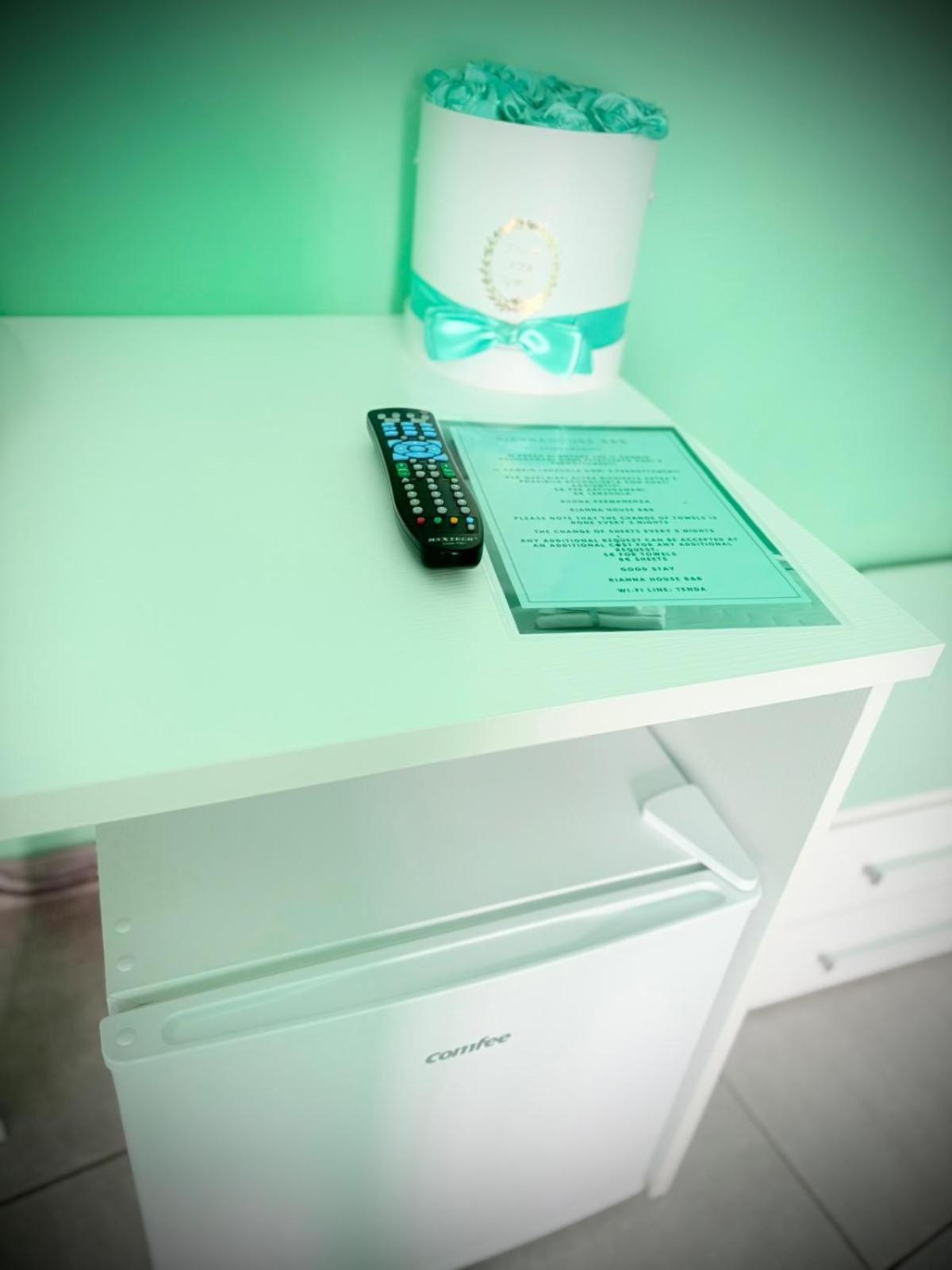 Rianna House B&B Napoli Bagian luar foto