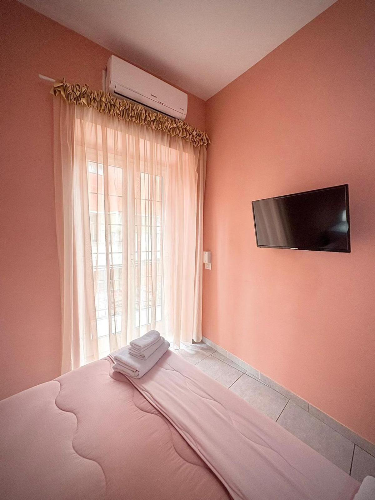 Rianna House B&B Napoli Bagian luar foto