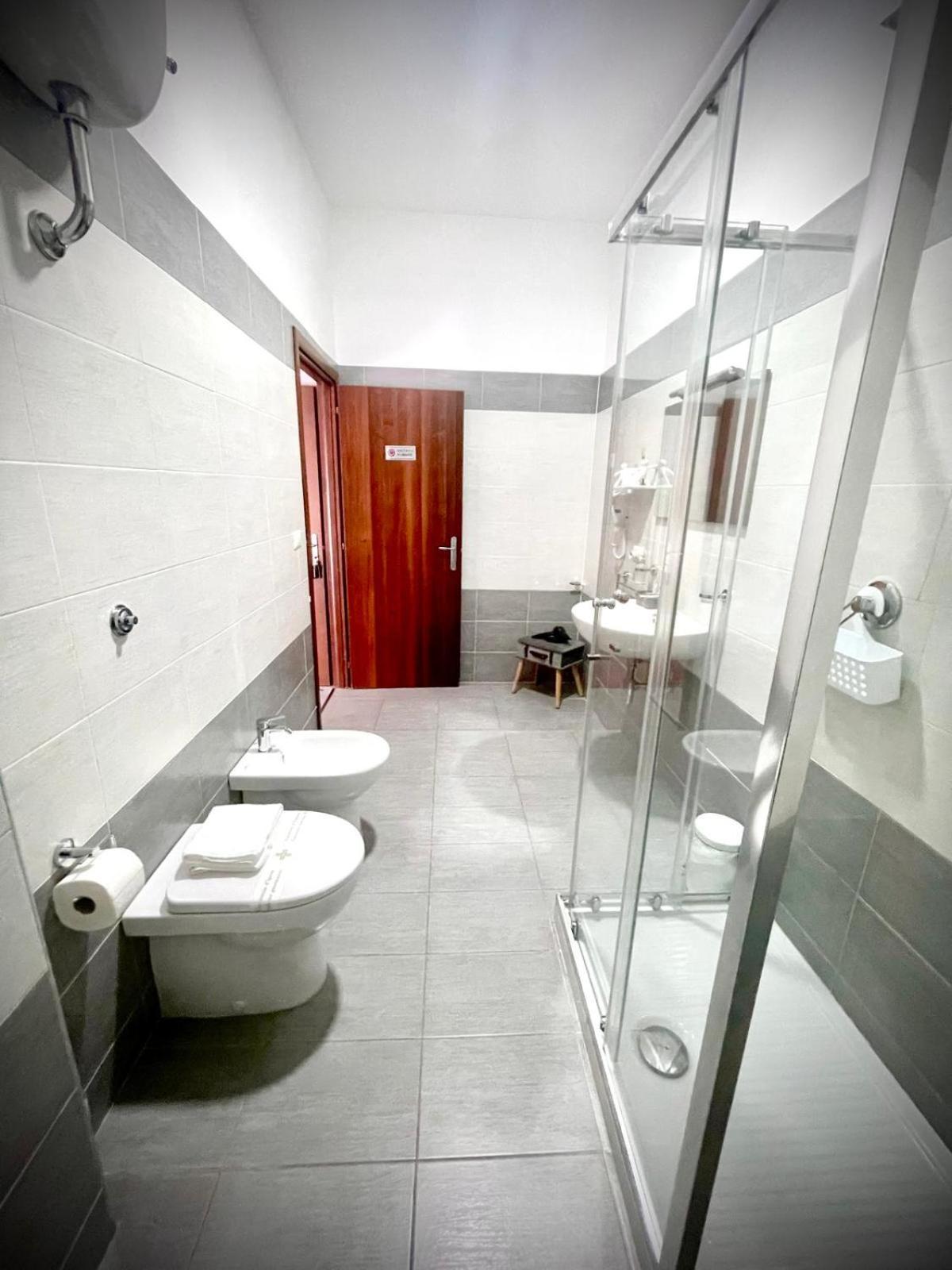 Rianna House B&B Napoli Bagian luar foto
